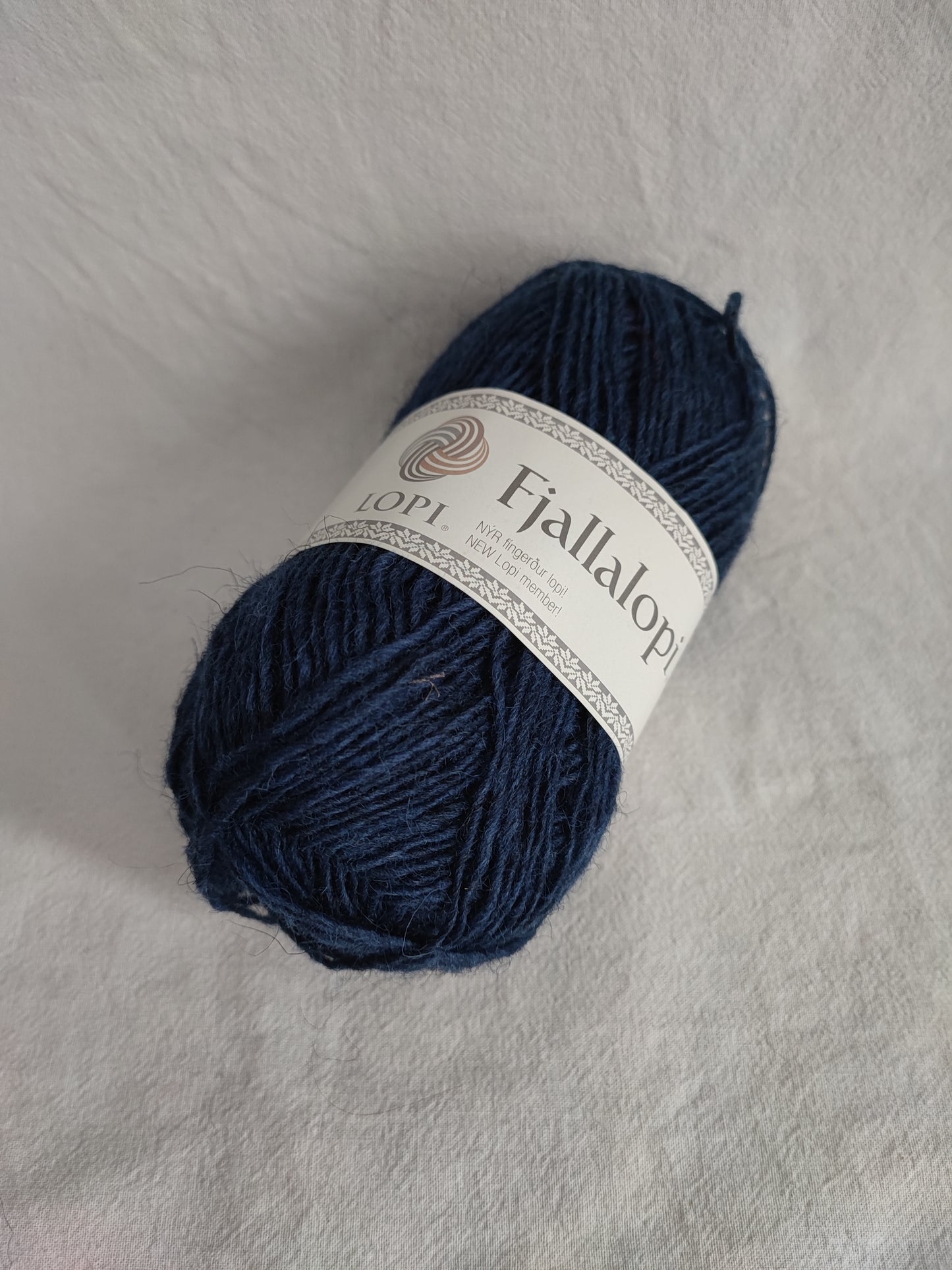 Istex Fjallalopi islantilainen villalanka, Lopi-lankaperheen uutuus, Merensininen, 3020, 50g