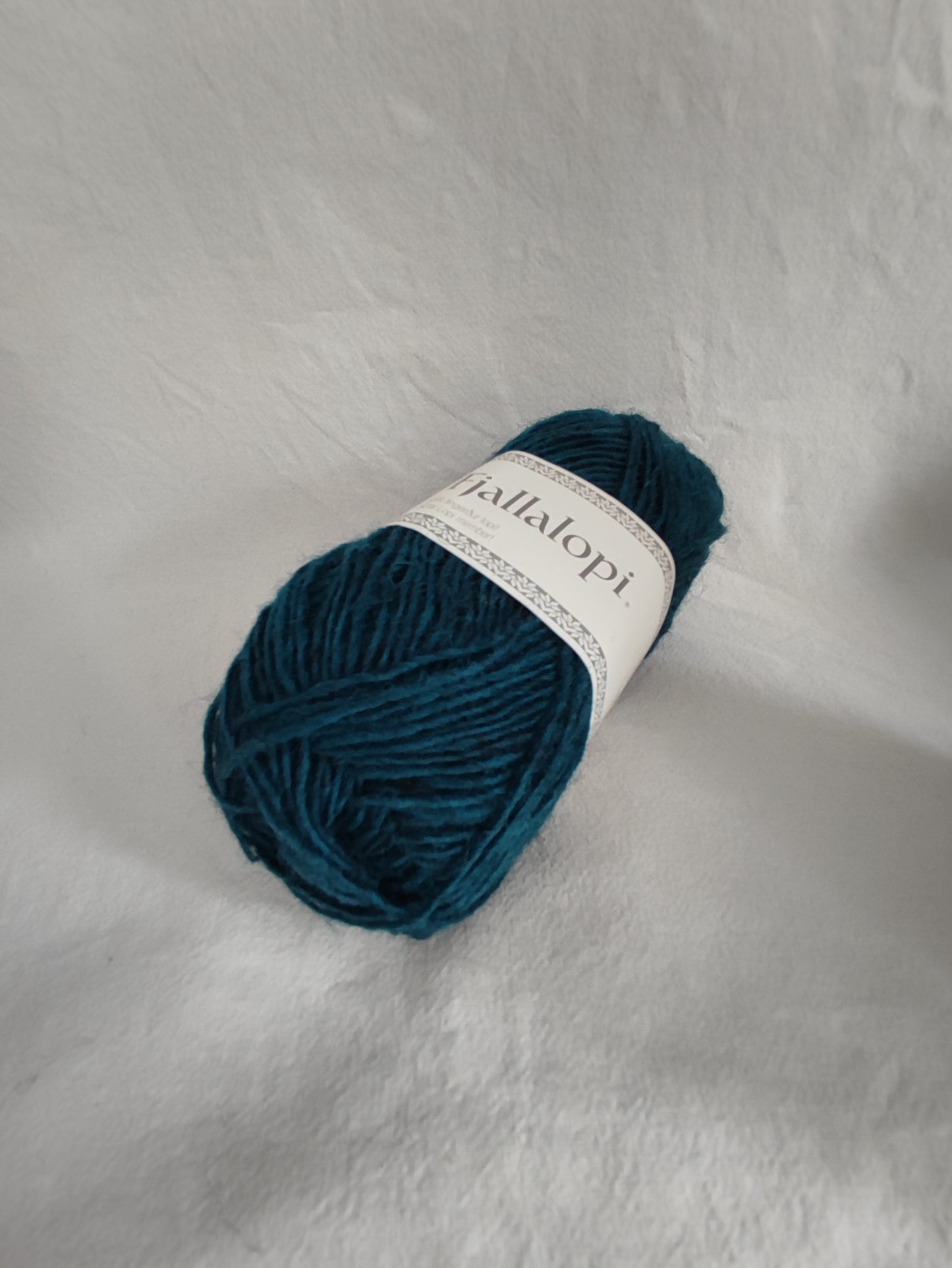 Istex Fjallalopi islantilainen villalanka, Lopi-lankaperheen uutuus, Petrooli, 3023, 50g