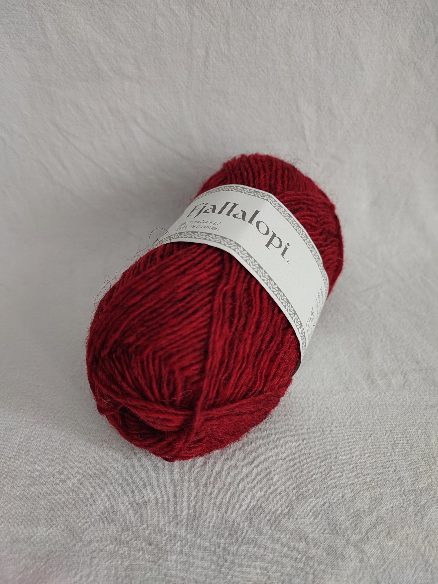 Istex Fjallalopi islantilainen villalanka, Lopi-lankaperheen uutuus, Puolukka, 3061, 50g