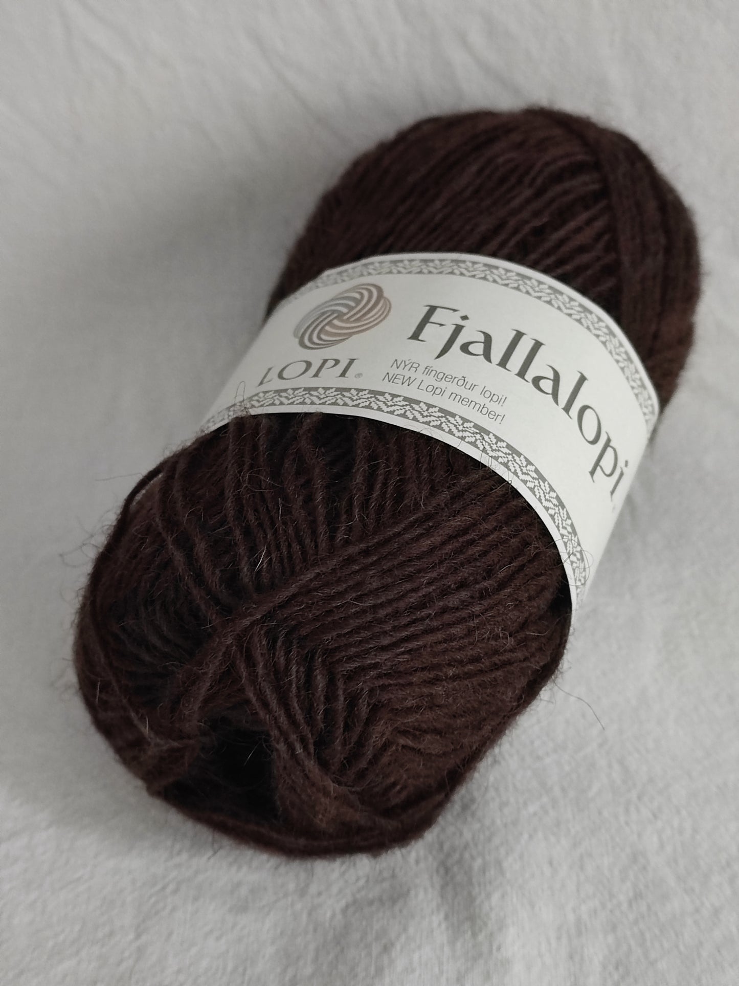 Istex Fjallalopi islantilainen villalanka, Lopi-lankaperheen uutuus, Suklaanruskea, 3003, 50g