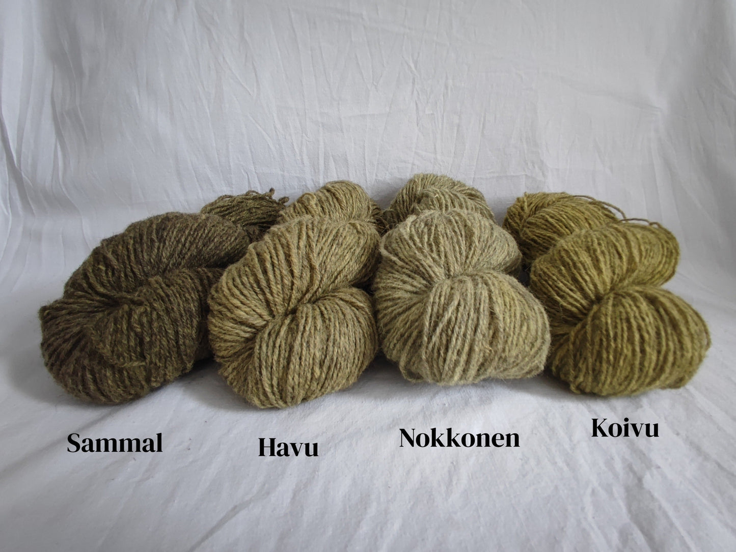 Unnaslahden lammastilan NORKKO Karstalanka, luonnonväreillä värjätyt, Havu, 100g