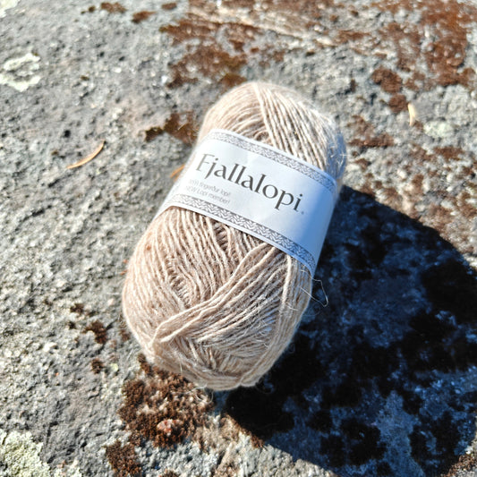 Istex Fjallalopi islantilainen villalanka, Lopi-lankaperheen uutuus, Vaalea beige, 3001, 50g