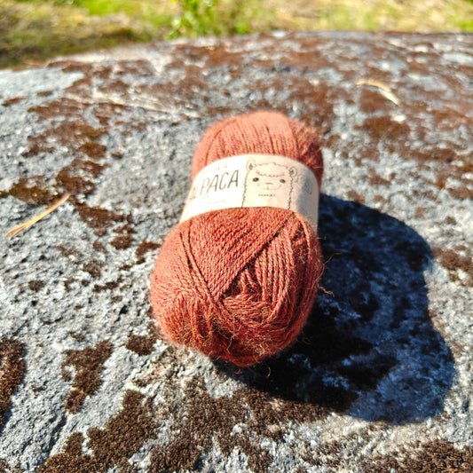 ENNAKKOTILATTAVISSA DROPS Alpaca Mix, Hasselpähkinä, 9025