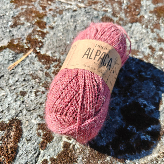 ENNAKKOTILATTAVISSA DROPS Alpaca Mix, Dark blush, 9024