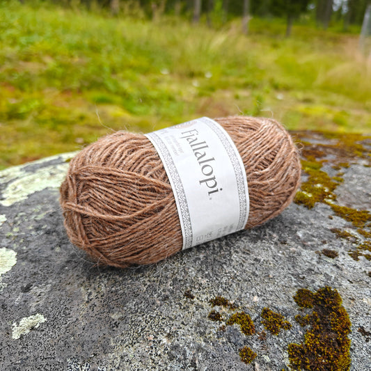 Istex Fjallalopi islantilainen villalanka, Lopi-lankaperheen uutuus, Harmaanruskea, 3002,50g
