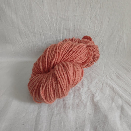 Unnaslahden lammastilan NORKKO Karstalanka, luonnonväreillä värjätyt, Malva, 100g